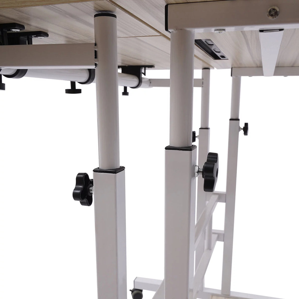 Mobile Adjustable Height Standing Desk with Wheels H682